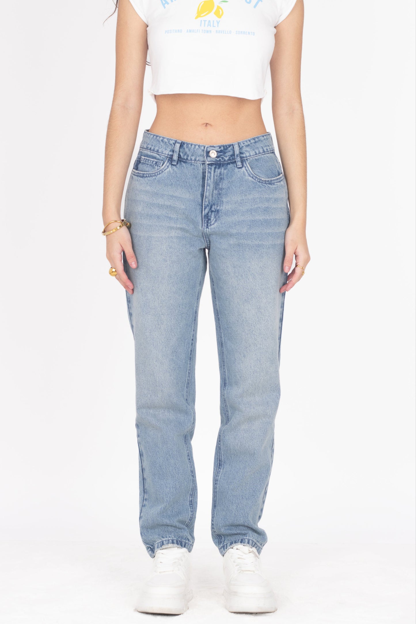 MOM JEANS