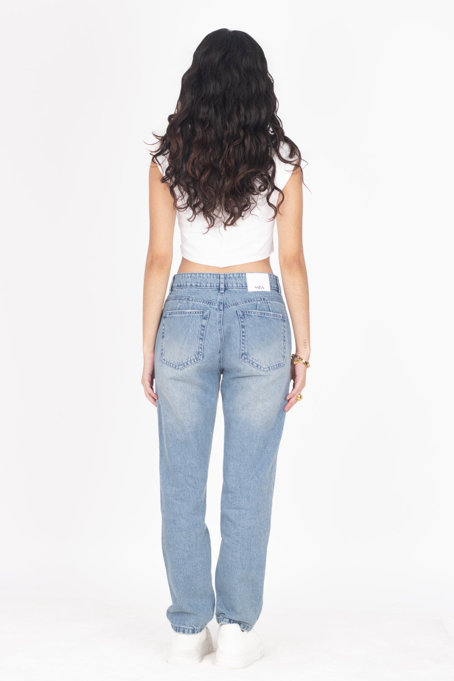 MOM JEANS